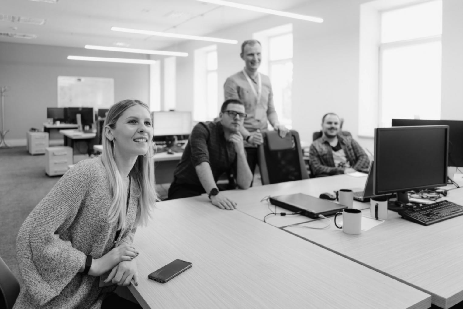 Учебные материалы и аналитические инструменты